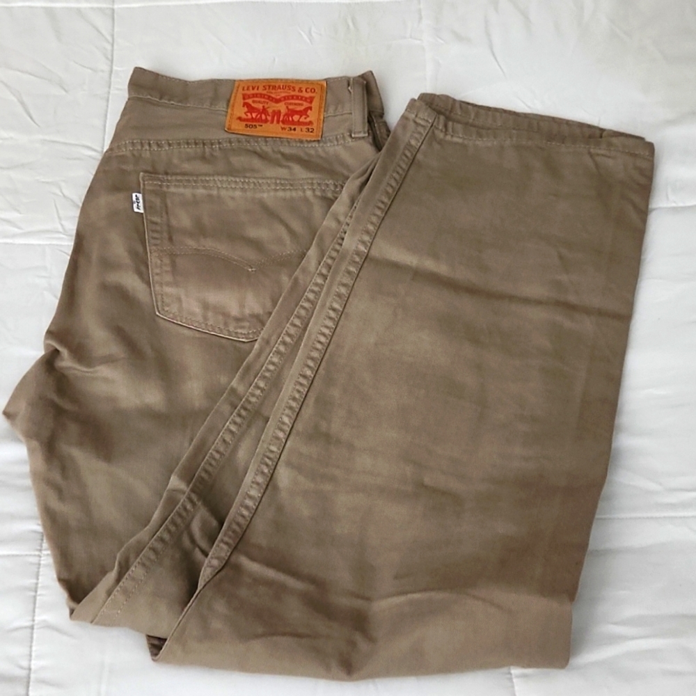 Mens levis